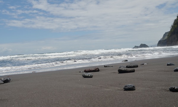 black-sand-beach-hawaii